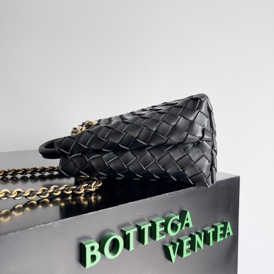 Bottega Veneta Small Andiamo Chain