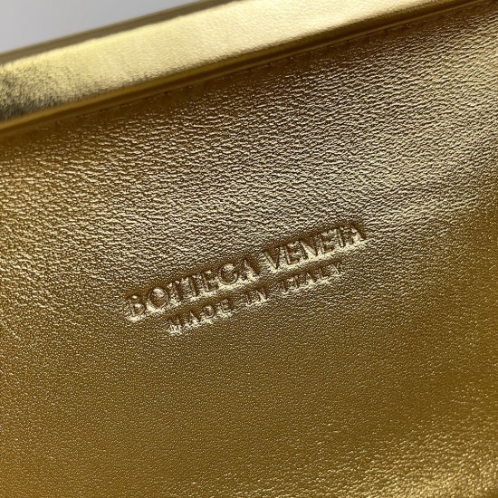 BottegaVeneta Knot On Strap Dinner Package Size: 20.5*6*12.5CM
