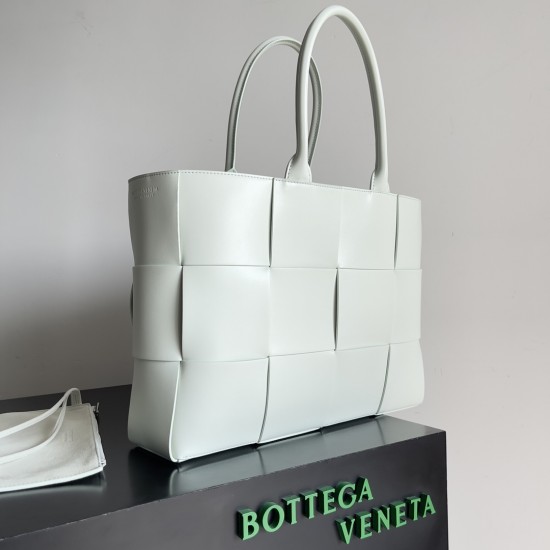 BottegaVeneta Arco Tote