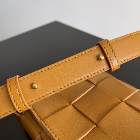 Bottega Veneta Cassette