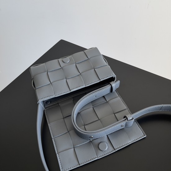 Bottega Veneta Cassette