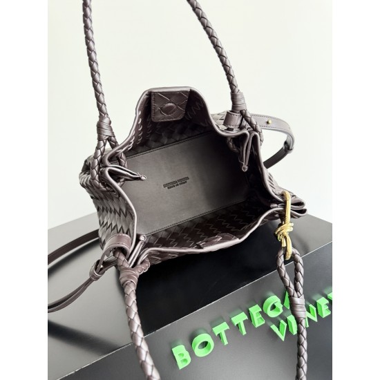 Bottega Veneta Medium Parachute