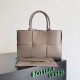 Bottega Veneta Arco Tote Size：30*20*11.5cm