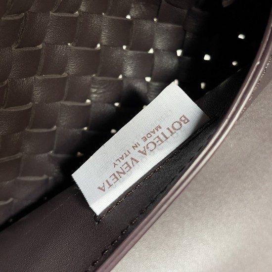 Bottega Veneta Medium Cabat