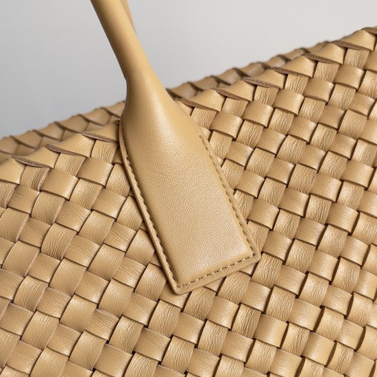 Bottega Veneta Large Cabat