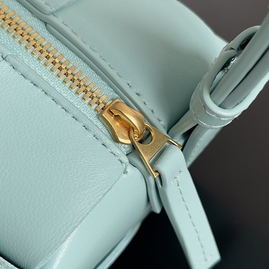 Bottega Veneta Cassette