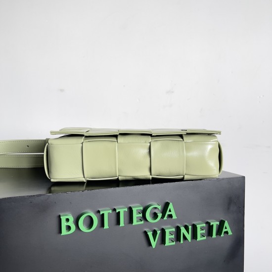Bottega Veneta Cassette