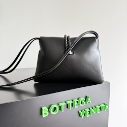 Bottega Veneta Baby Liberta Bottega Veneta Baby Liberta