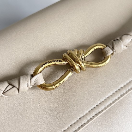 Bottega Veneta Medium Ciao Ciao