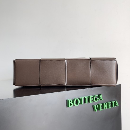 BottegaVeneta Arco Tote