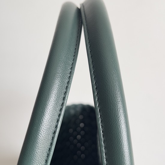 Bottega Veneta Medium Cabat