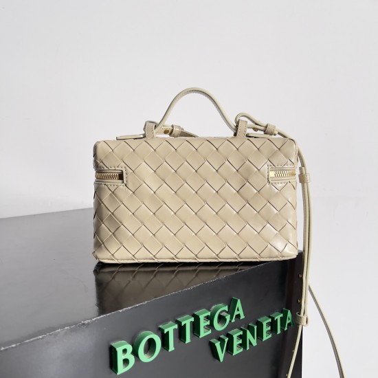 Bottega Veneta Bang Bang