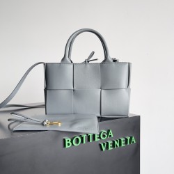 Bottega Veneta Arco Tote