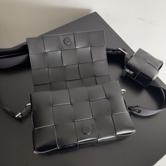 Bottega Veneta Cassette
