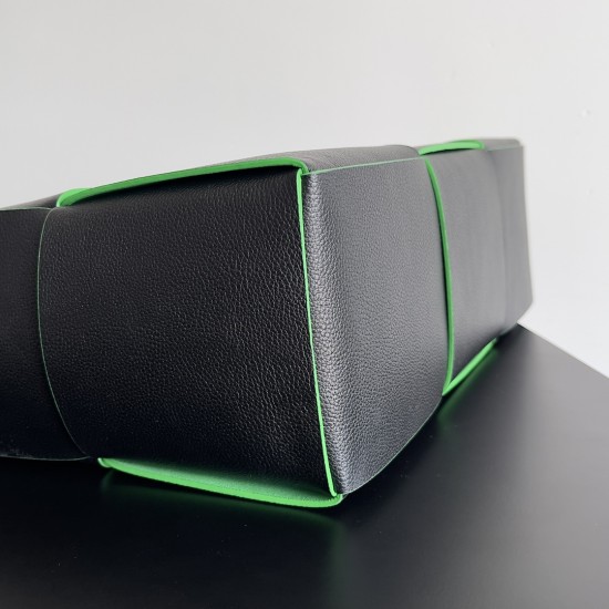 Bottega Veneta Arco Tote Bag