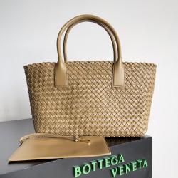 Bottega Veneta Medium Cabat