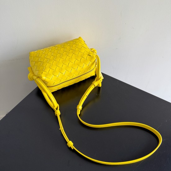 Bottega Veneta Top Handle Loop