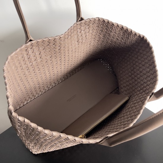 Bottega Veneta Large Cabat
