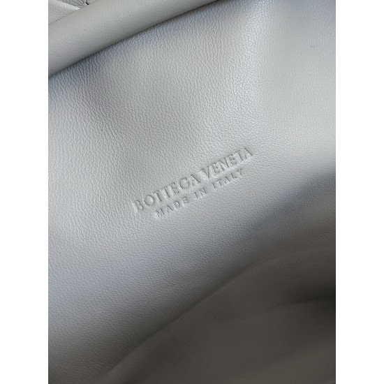 Bottega Veneta Medium Lauren 1980