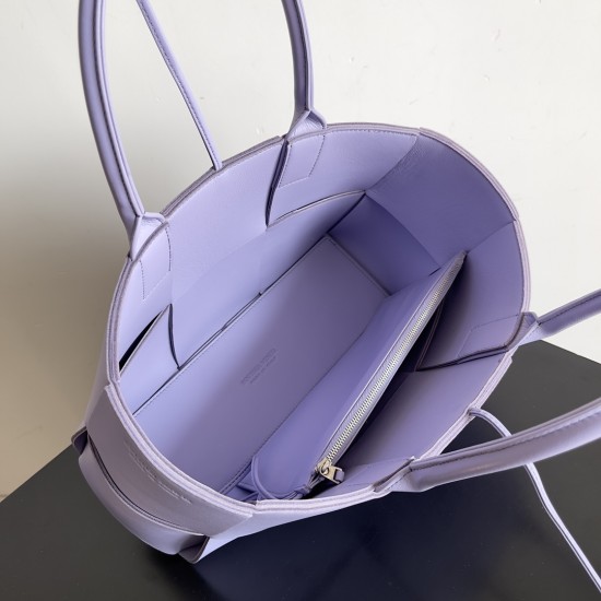 Bottega Veneta Arco Tote Size：30*20*11.5cm