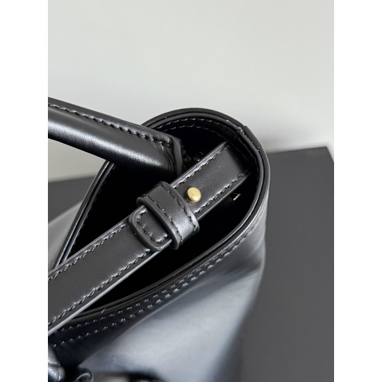Bottega Veneta Small Liberta Bucket
