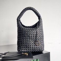 Bottega Veneta Cabat Bucket Bottega Veneta Cabat Bucket