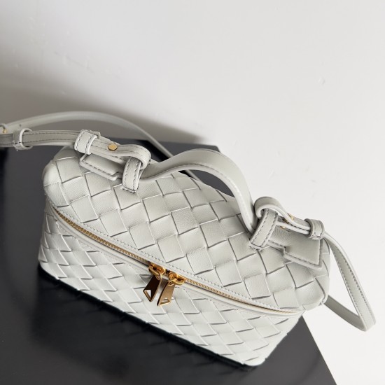 Bottega Veneta Bang Bang