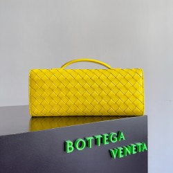 Bottega Veneta Andiamo Clutch Bottega Veneta Andiamo Clutch