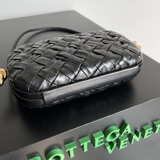 BottegaVeneta Knot On Strap Dinner Package Size: 20.5*6*12.5CM