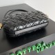 BottegaVeneta Knot On Strap Dinner Package Size: 20.5*6*12.5CM