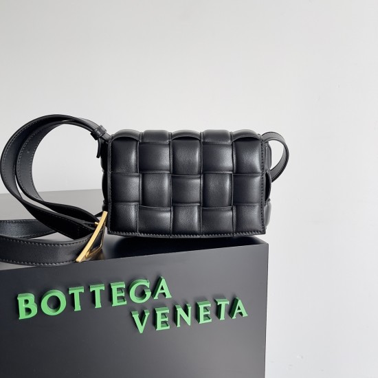 Bottega Veneta Cassette Bottega Veneta Cassette