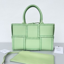 Bottega Veneta Arco Tote Size：30*20*11.5cm