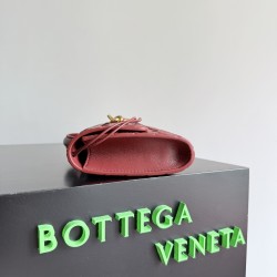 Bottega Veneta Andiamo Clutch Bottega Veneta Andiamo Clutch