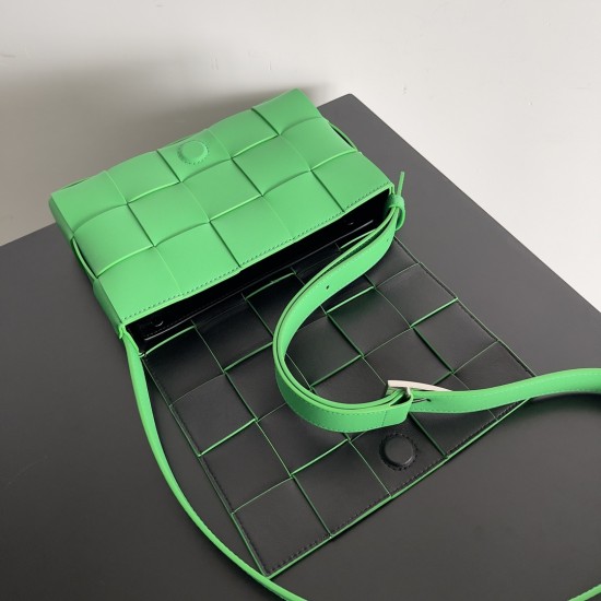 Bottega Veneta Cassette