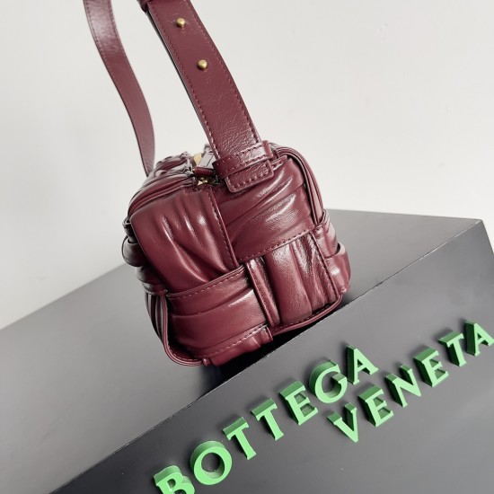 Bottega Veneta Cassette