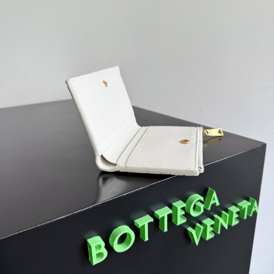 Bottega Veneta Intrecciato Medium Bi-Fold Wallet