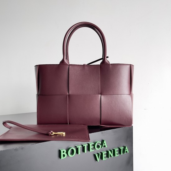 Bottega Veneta Arco Tote Size：30*20*11.5cm