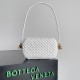 BottegaVeneta Knot On Strap Dinner Package Size: 20.5*6*12.5CM