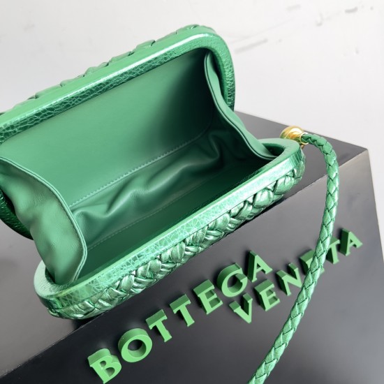 BottegaVeneta Knot Dinner bag