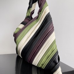 BottegaVeneta Large Hop  BottegaVeneta Large Hop