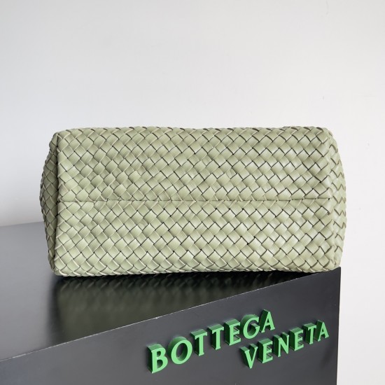 Bottega Veneta Medium Cabat