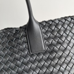 Bottega Veneta Large Cabat