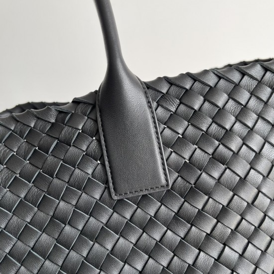 Bottega Veneta Large Cabat