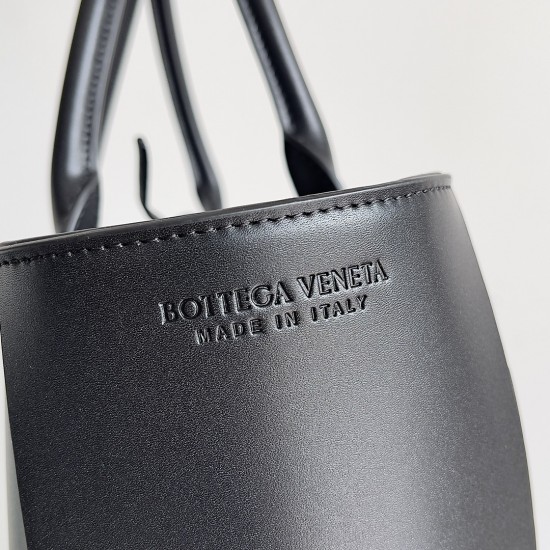 Bottega Veneta Arco Tote Bag