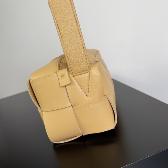 Bottega Veneta Cassette