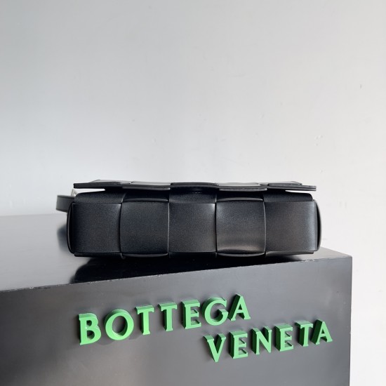 Bottega Veneta Cassette