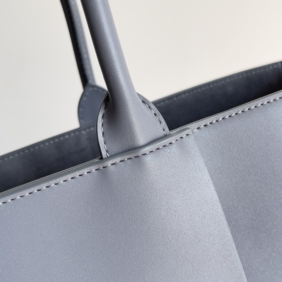 BottegaVeneta Large Arco Tote Bag