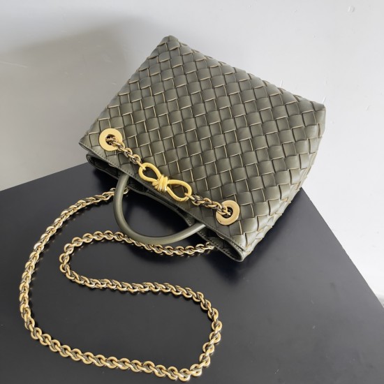 Bottega Veneta Small Andiamo Chain