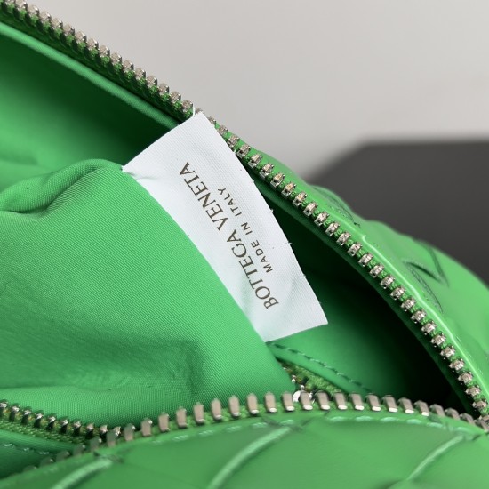 Bottega Veneta Intrecciato Travel Pouch