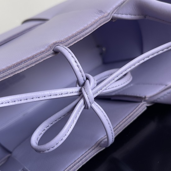 Bottega Veneta Arco Tote Size：30*20*11.5cm